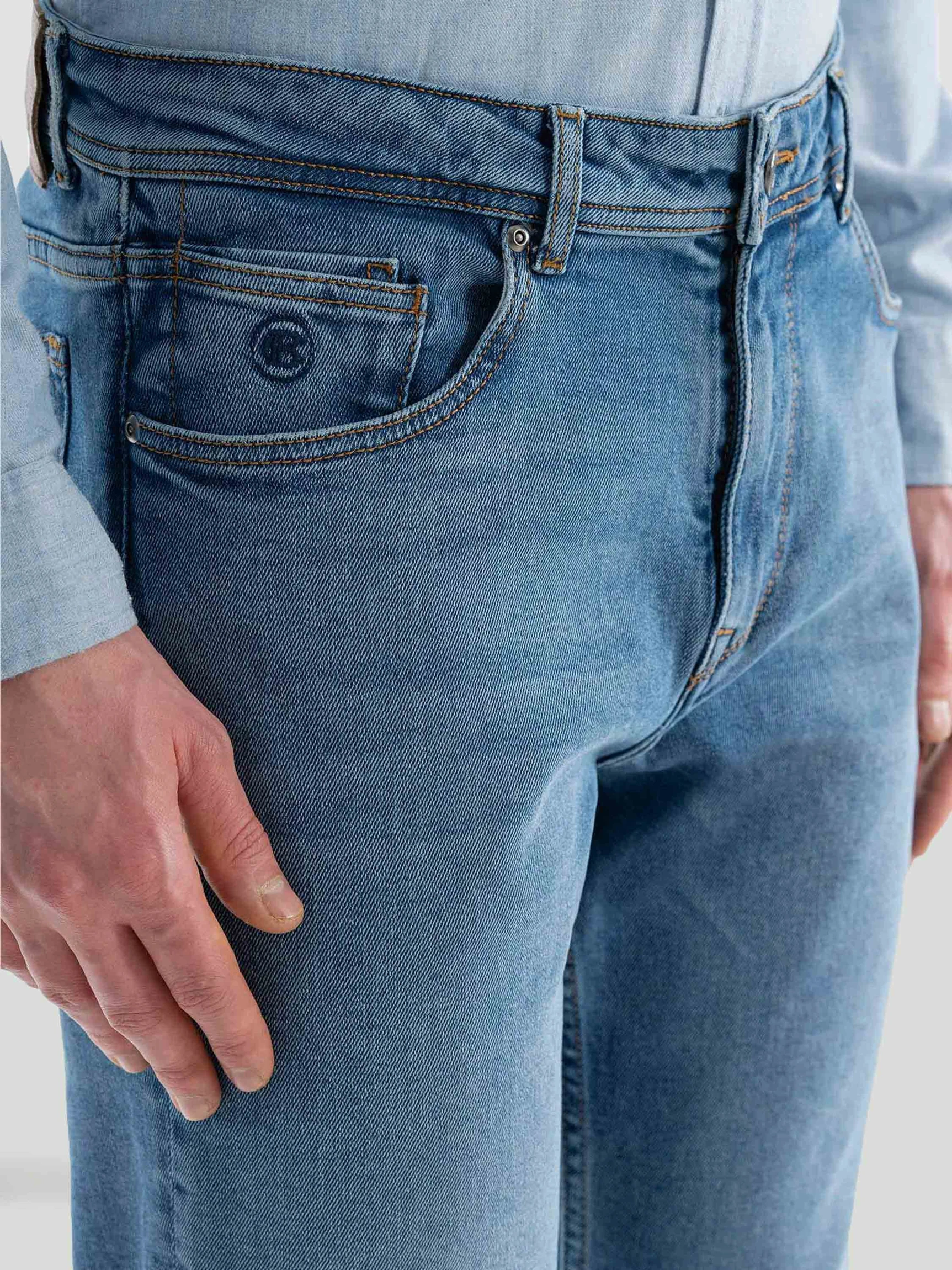 Тёмно-голубые джинсы Carrot — Одежда — фото 4 — CLIMBER B.C.
