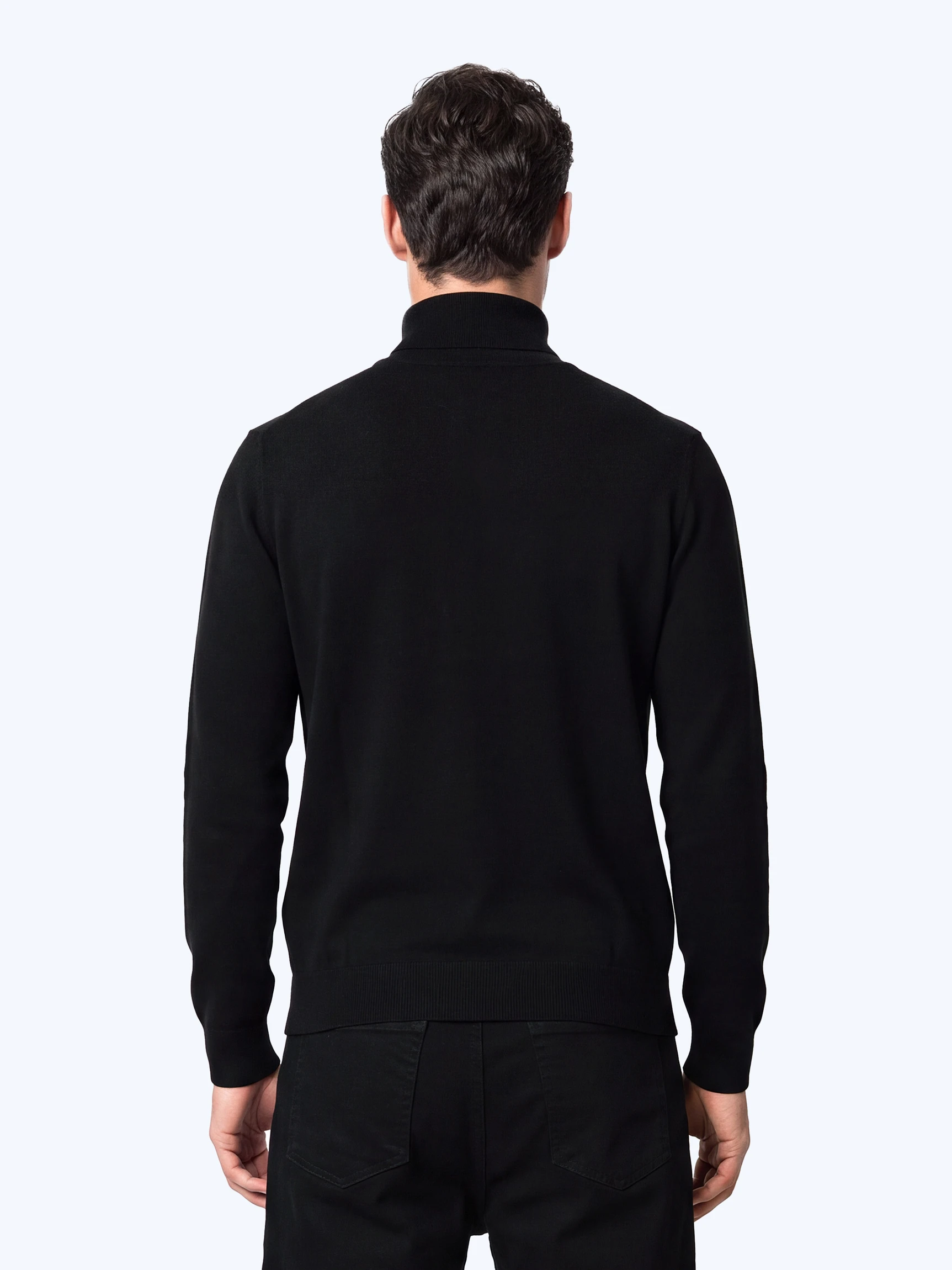 Чёрный джемпер с высоким воротником на молнии — Одежда — фото 3 — CLIMBER B.C.